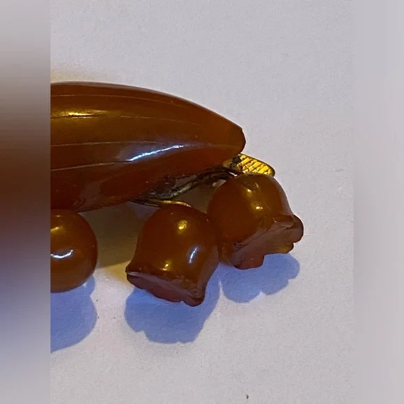 Vintage Amber Brooch USSR Lily of the Valley #9196 - Picture 3 of 13